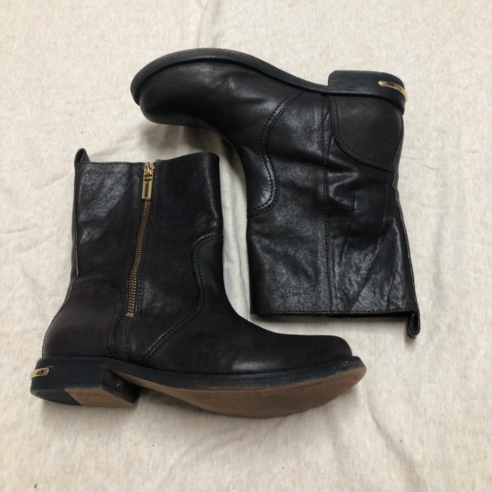 Tory Burch Elyse Coconut Brown Leather Boots Biker Distressed Classic Old Money